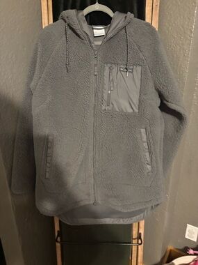 Columbia Sherpa Jacket in Charcoal Gray